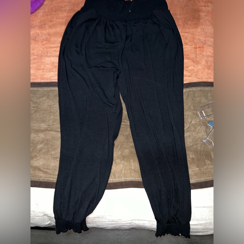 Women’s Zenana jogger style pants, black, size 3X